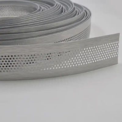 60mm 80mm Hand Bend Punching Gepoetste Kleurbedekte Aluminium Strip Coil Strip Voor Lichtgevende Word Channel Letter Sign